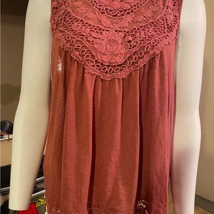 XXL burnt orange high neck sleeveless top with crochet lace details